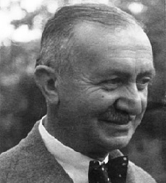 Read more about the article Memduh Şevket Esendal – Biyografi